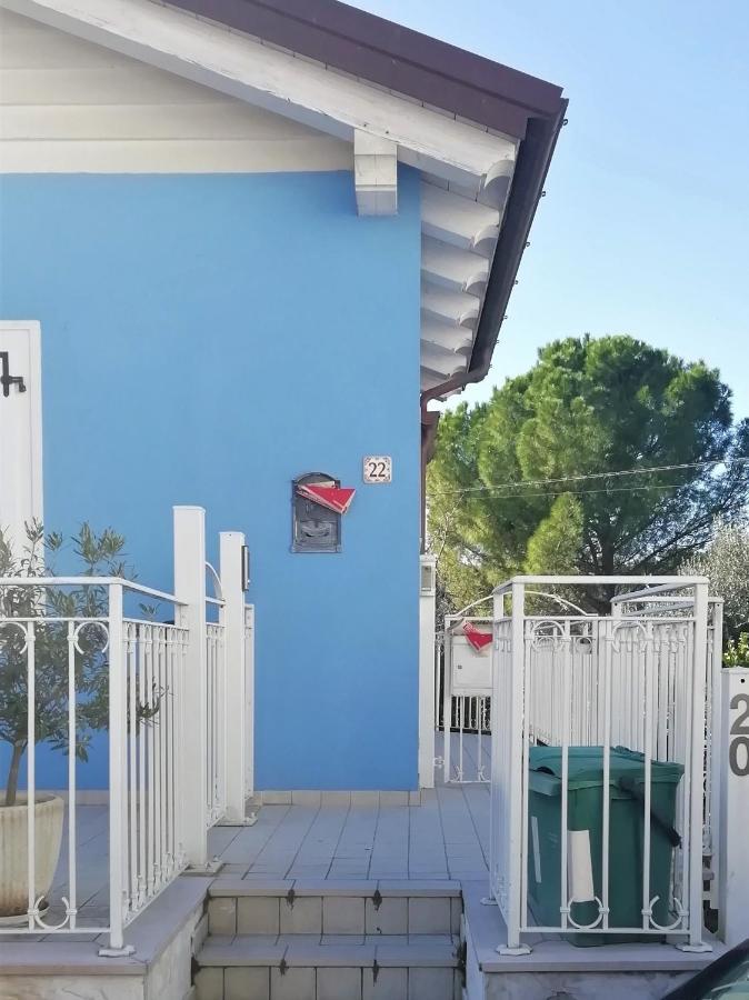 Grazioso Appartamento In Centro A Numana Luaran gambar