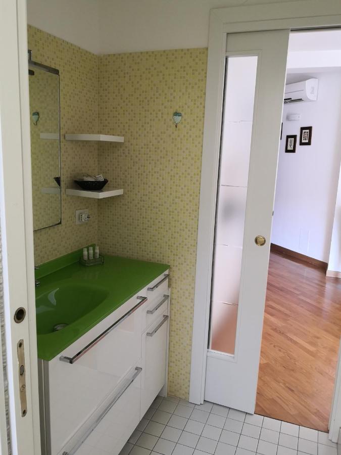 Grazioso Appartamento In Centro A Numana Luaran gambar